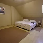 Vadaszkuert Superior