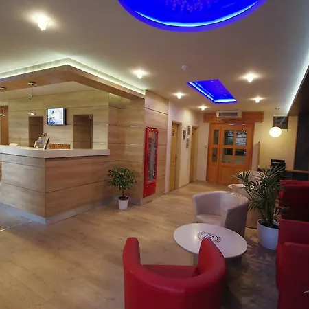 Vadaszkuert Superior Hotell 2*