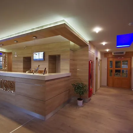 Hotel Vadaszkuert Superior 2*