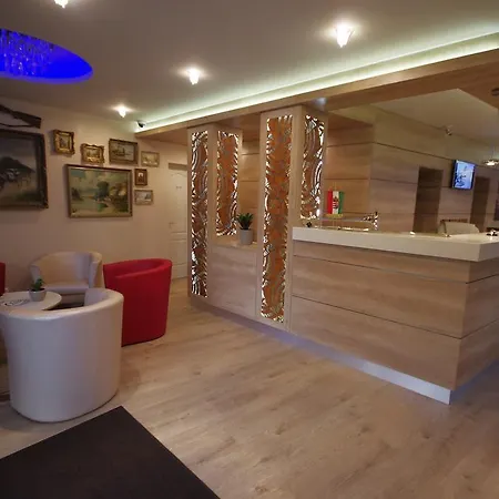 Vadászkürt Superior Hotel 2*