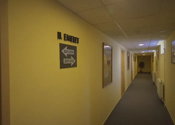 Vadaszkuert Superior 2*