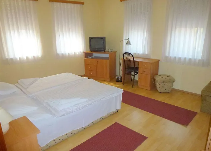 Vadaszkuert Superior 2*