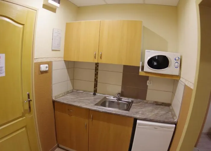 Hotel Vadaszkuert Superior 2*